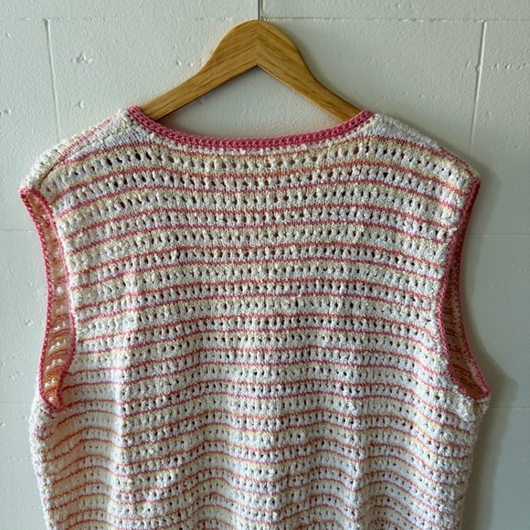 Handmade Knit Button-Up Vest with Bows - Picture 10 of 10